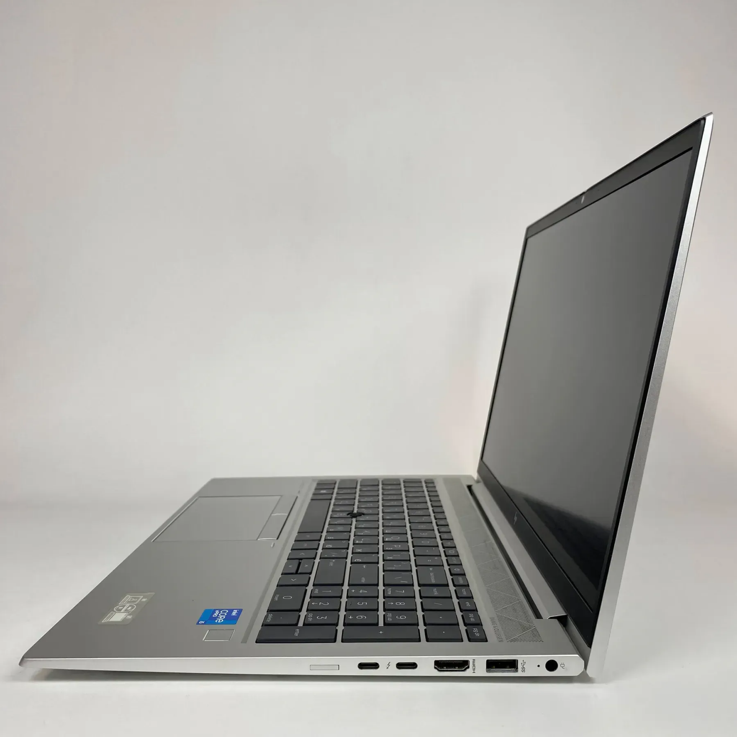 Ультрабук HP EliteBook 850 G8 / 15.6" (1920x1080) IPS / Intel Core i5-1145G7 (4 (8) ядра по 2.6 - 4.4 GHz) / 16 GB DDR4 / 256 GB SSD / Intel Iris Xe Graphics / WebCam / Fingerprint - Зображення 5