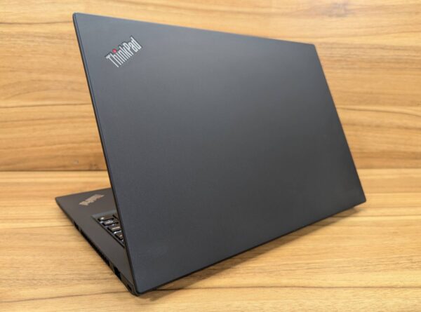 Ультрабук Lenovo ThinkPad T14 Gen 1 / 14" (1920x1080) IPS / Intel Core i7-10610U (4 (8) ядра по 1.8 - 4.9 GHz) / 16 GB DDR4 / 480 GB SSD / Intel UHD Graphics / WebCam / TouchID / Windows 10 - Зображення 7