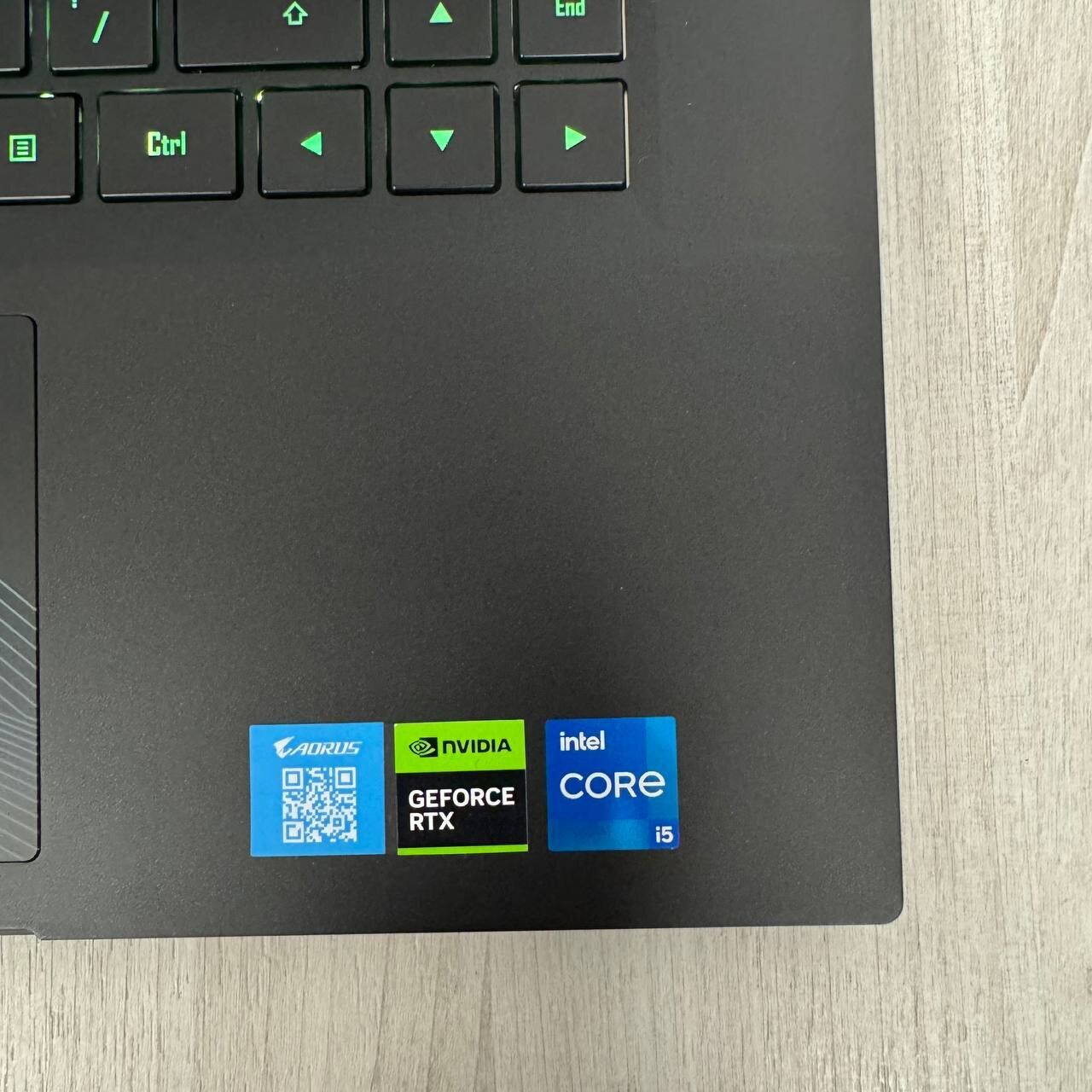 Ігровий ноутбук Б-клас Gigabyte Aorus 15 X5LF / 15.6" (1920x1080) IPS / Intel Core i5-13500H (12 (16) ядер по 3.5 - 4.7 GHz) / 16 GB DDR5 / 512 GB SSD / nVidia GeForce RTX 4050, 6 GB GDDR6, 96-bit / WebCam - Зображення 8