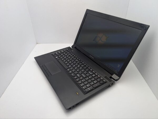 Ноутбук Lenovo B575 / 15.6" (1366x768) TN / AMD E-300 (2 ядра по 1.3 GHz) / 6 GB DDR3 / 120 GB SSD / AMD Radeon HD 6310 Graphics / WebCam / DVD-ROM - Зображення 6