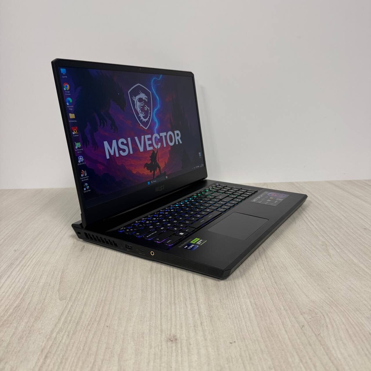 Ігровий ноутбук Б-клас MSI Vector GP77 13VG / 17.3" (2560x1440) IPS / Intel Core i9-13900H (14 (20) ядер по 2.6 - 5.4 GHz) / 32 GB DDR5 / 1000 GB SSD NVMe / nVidia GeForce RTX 4070, 8 GB GDDR6, 128-bit / WebCam - Зображення 4