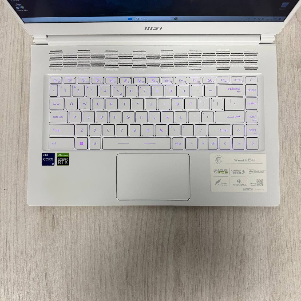 Ігровий ноутбук MSI Stealth 15M A11UEK White / 15.6" (1920x1080) IPS / Intel Core i7-11375H (4 (8) ядра по 3.0 - 5.0 GHz) / 32 GB DDR4 / 1000 GB SSD NVMe / nVidia GeForce RTX 3060, 6 GB GDDR6, 192-bit / WebCam - Зображення 7