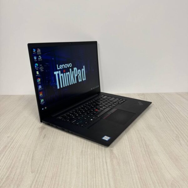 Мобільна робоча станція Б-клас Lenovo ThinkPad P15 Gen 1 / 15.6" (1920x1080) IPS / Intel Core i7-8850H (6 (12) ядер по 2.6 - 4.3 GHz) / 16 GB DDR4 / 256 GB SSD NVMe / nVidia Quadro P1000, 4 GB GDDR5, 128-bit / WebCam - Зображення 4