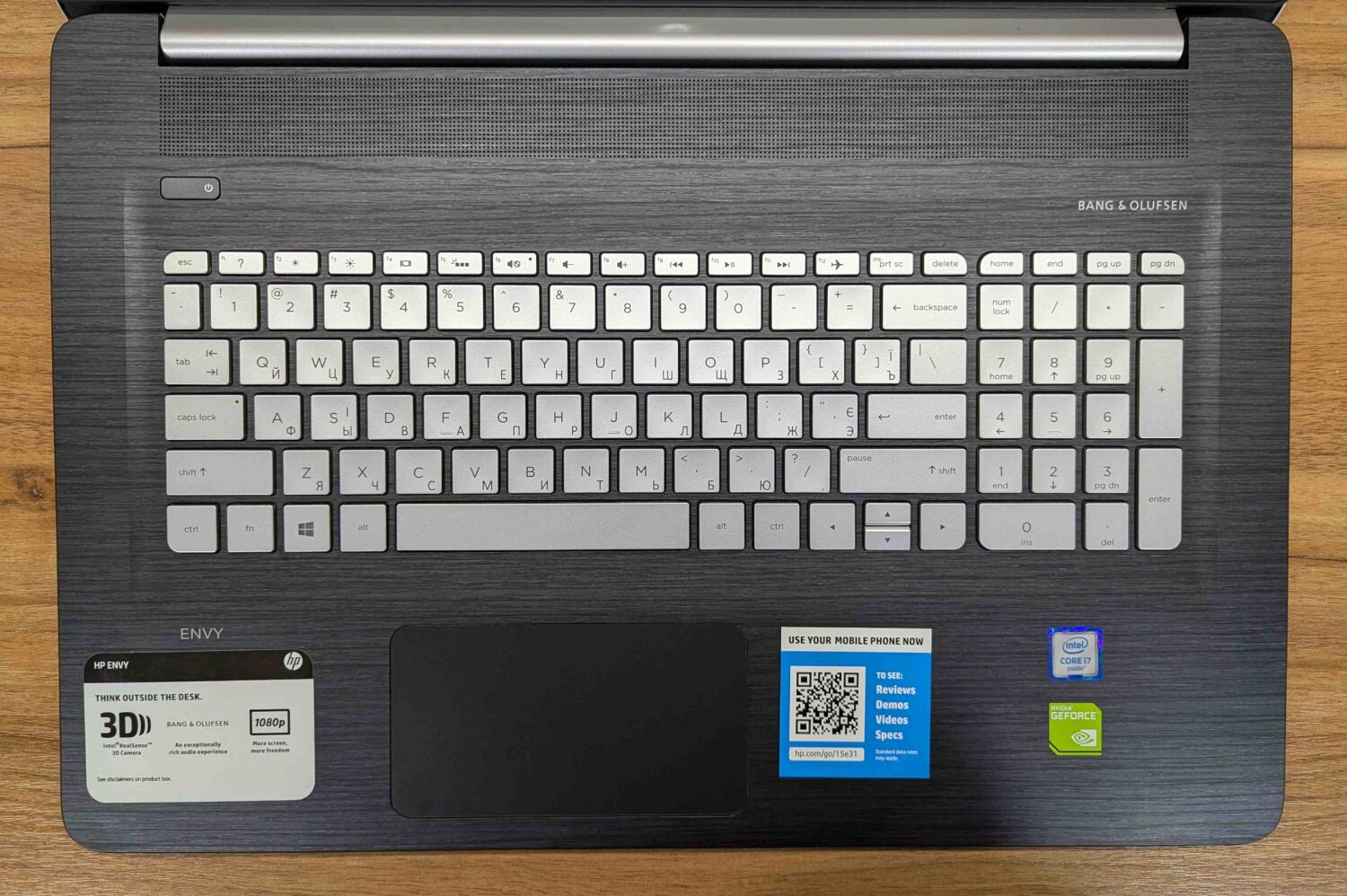 Ноутбук HP ENVY m7-n109dx / 17.3" (1920x1080) IPS / Intel Core i7-6500U (2 (4) ядра по 2.5 - 3.1 GHz) / 16 GB DDR4 / 480 GB SSD / nVidia GeForce 940M, 2 GB DDR3, 64-bit / WebCam / Windows 10 - Зображення 3
