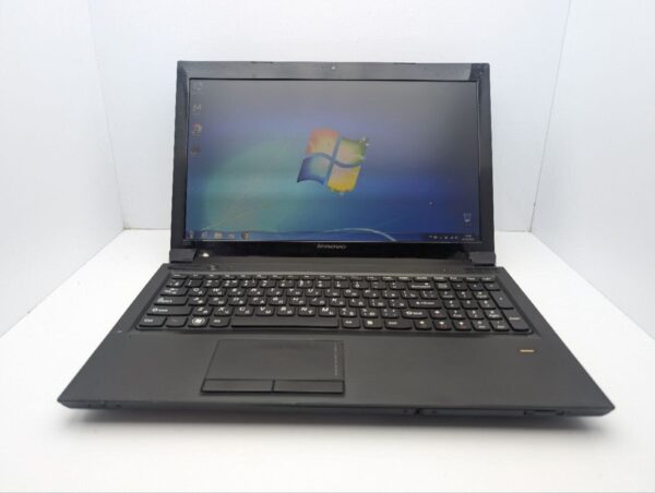 Ноутбук Lenovo B575 / 15.6" (1366x768) TN / AMD E-300 (2 ядра по 1.3 GHz) / 6 GB DDR3 / 120 GB SSD / AMD Radeon HD 6310 Graphics / WebCam / DVD-ROM - Зображення 2