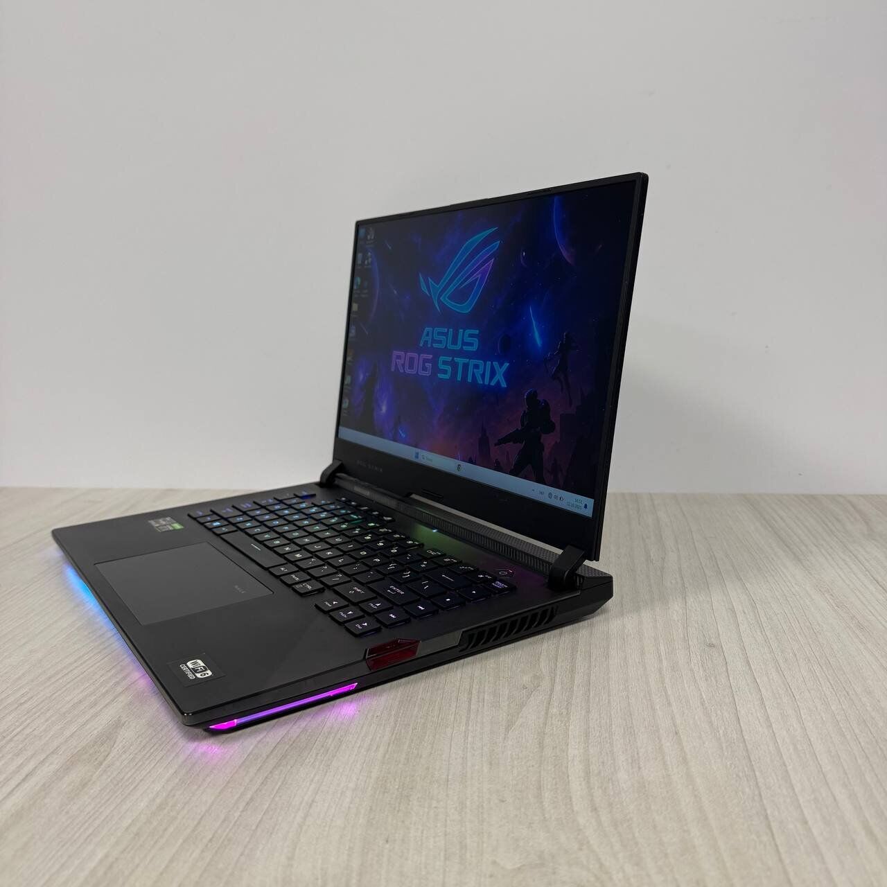 Ігровий ноутбук Б-клас Asus ROG Strix Scar G533QR / 15.6" (1920x1080) IPS / AMD Ryzen 9 5900HX (8 (16) ядер по 3.3 - 4.6 GHz) / 16 GB DDR4 / 512 GB SSD NVMe / nVidia GeForce RTX 3070, 8 GB GDDR6, 256-bit - Зображення 5