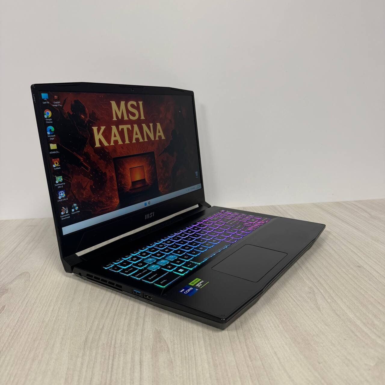 Ігровий ноутбук Б-клас MSI Katana 15 B12VGK / 15.6" (1920x1080) IPS / Intel Core i7-12650H (10 (16) ядер по 3.5 - 4.7 GHz) / 16 GB DDR5 / 1000 GB SSD NVMe / nVidia GeForce RTX 4070, 8 GB GDDR6, 128-bit / WebCam - Зображення 4