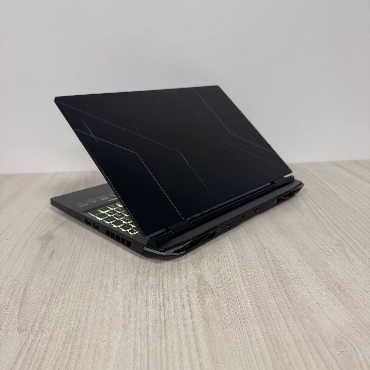 Ігровий ноутбук Б-клас Acer Nitro 5 AN515-58 / 15.6" (1920x1080) IPS / Intel Core i7-12700H (14 (20) ядер по 3.5 - 4.7 GHz) / 16 GB DDR4 / 1000 GB SSD NVMe / nVidia GeForce RTX 3060, 6 GB GDDR6, 192-bit / WebCam - Зображення 6