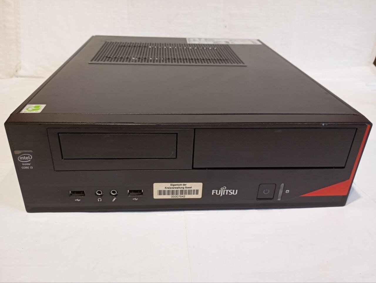 Комплект ПК Б-клас: Fujitsu Esprimo E420 E85+ SFF / Intel Core i5-4670 (4 ядра по 3.4 - 3.8 GHz) / 8 GB DDR3 / 240 GB SSD / Intel HD Graphics 4600 + Монітор Philips 223V5L / 22" (1920x1080) TN / 1x VGA / VESA 100x100 - Зображення 3