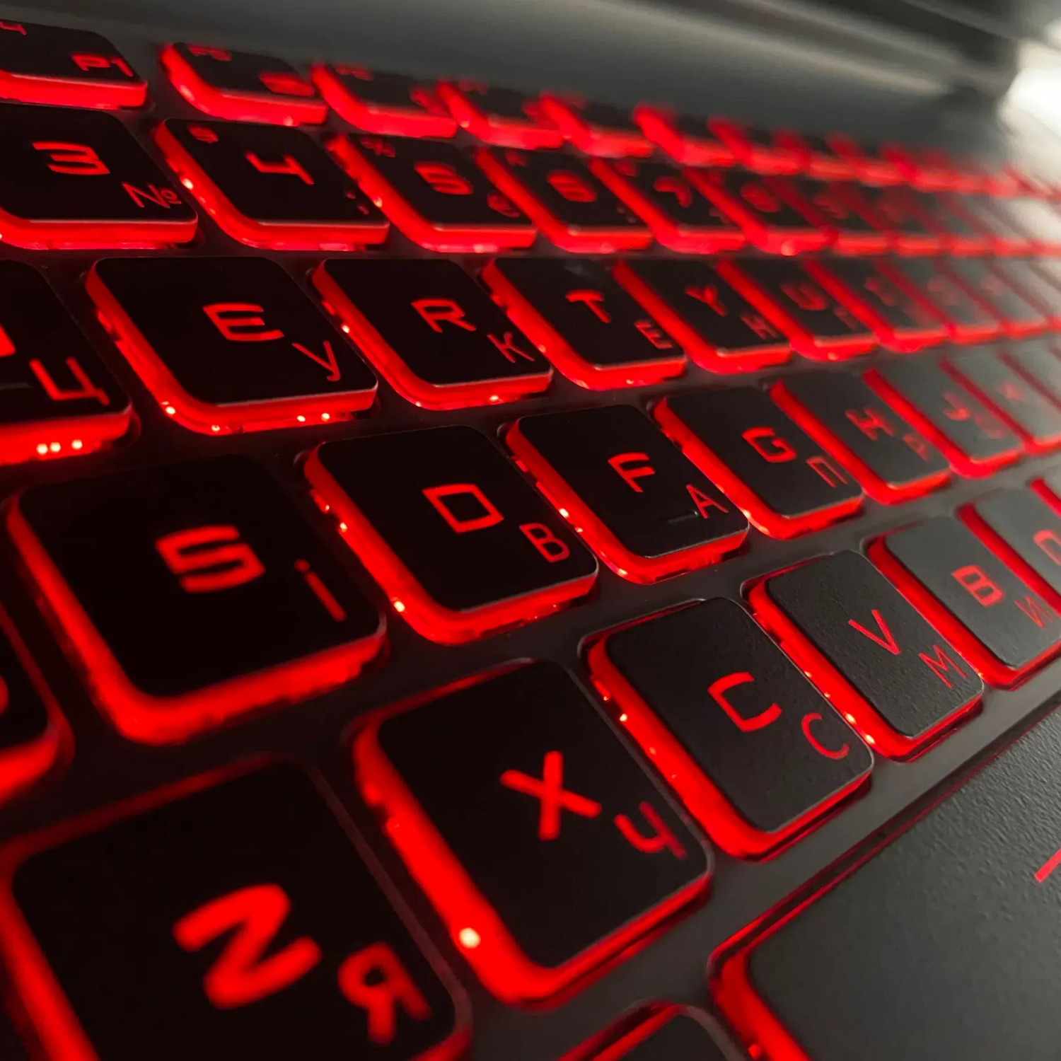 Ігровий ноутбук MSI GV62 8RE / 15.6" (1920x1080) IPS / Intel Core i5-8300H (4 (8) ядра по 2.3 - 4.0 GHz) / 16 GB DDR4 / 512 GB SSD / nVidia GeForce GTX 1060, 3 GB GDDR5, 192-bit / WebCam / HDMI - Зображення 6