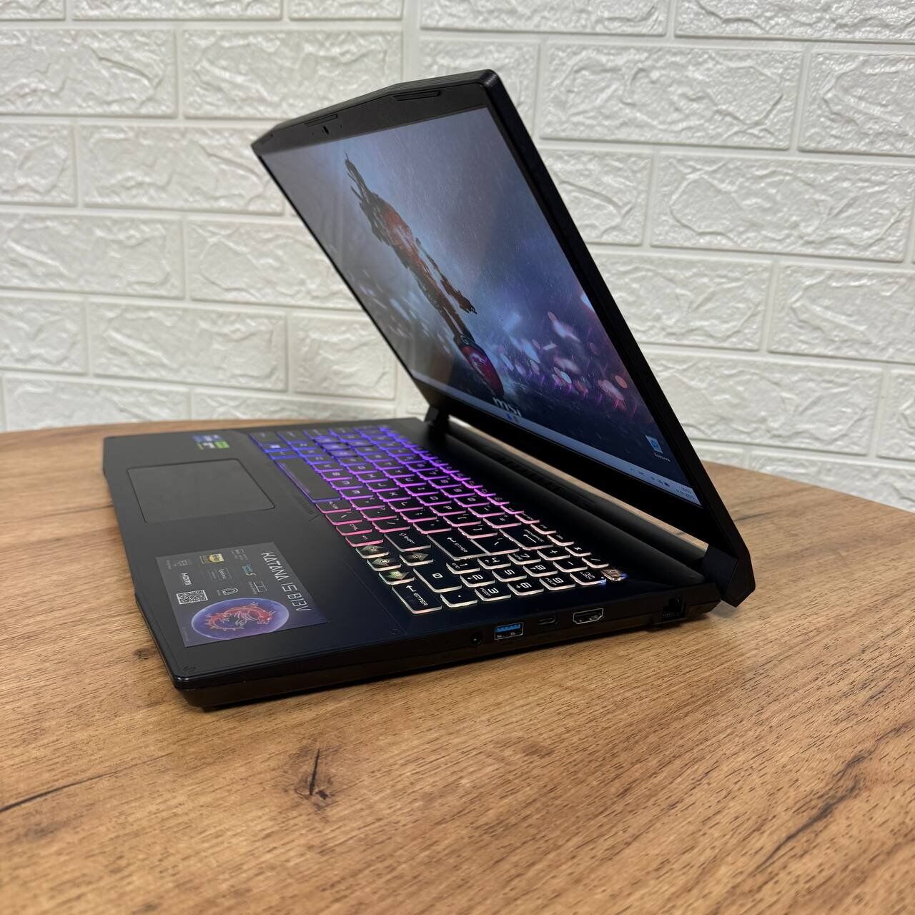 Ігровий ноутбук Б-клас MSI Katana 15 B13VEK / 15.6" (1920x1080) IPS / Intel Core i7-13620H (10 (16) ядра по 3.6 - 4.9 GHz) / 16 GB DDR5 / 512 GB SSD / nVidia GeForce RTX 4050, 6 GB GDDR6, 96-bit / WebCam - Зображення 5