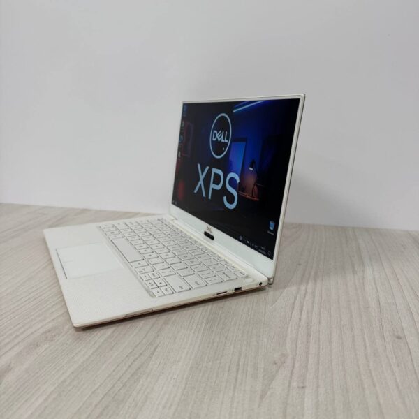 Ультрабук Б-клас Dell XPS 9370 Rose Gold / 13.3" (1920x1080) IPS / Intel Core i5-8250U (4 (8) ядра по 1.6 - 3.4 GHz) / 16 GB DDR3 / 256 GB SSD NVMe / Intel UHD Graphics 620 / WebCam - Зображення 5