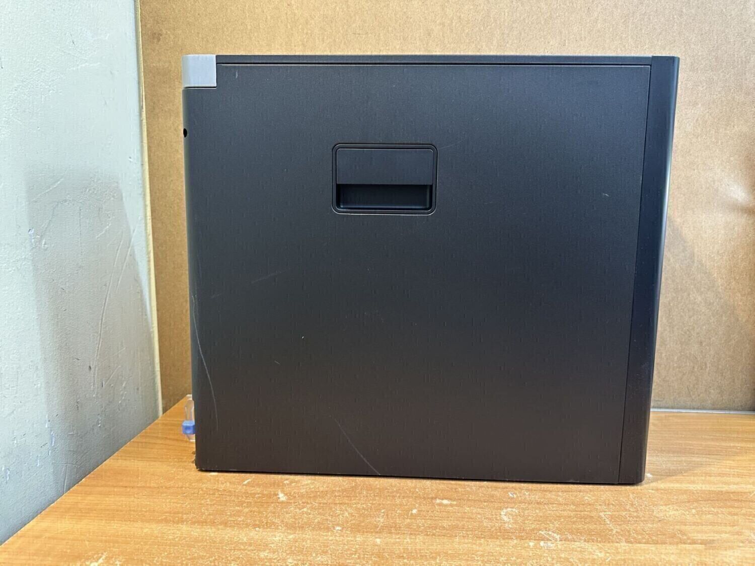 Ігровий ПК Dell Precision 5810 Tower / Intel Xeon E5-1630 v4 (4 (8) ядра по 3.7 - 4.0 GHz) / 64 GB DDR4 ECC / 240 GB SSD / nVidia GeForce GTX 1050, 2 GB GDDR5, 128-bit / 685W / DVD-RW - Зображення 6