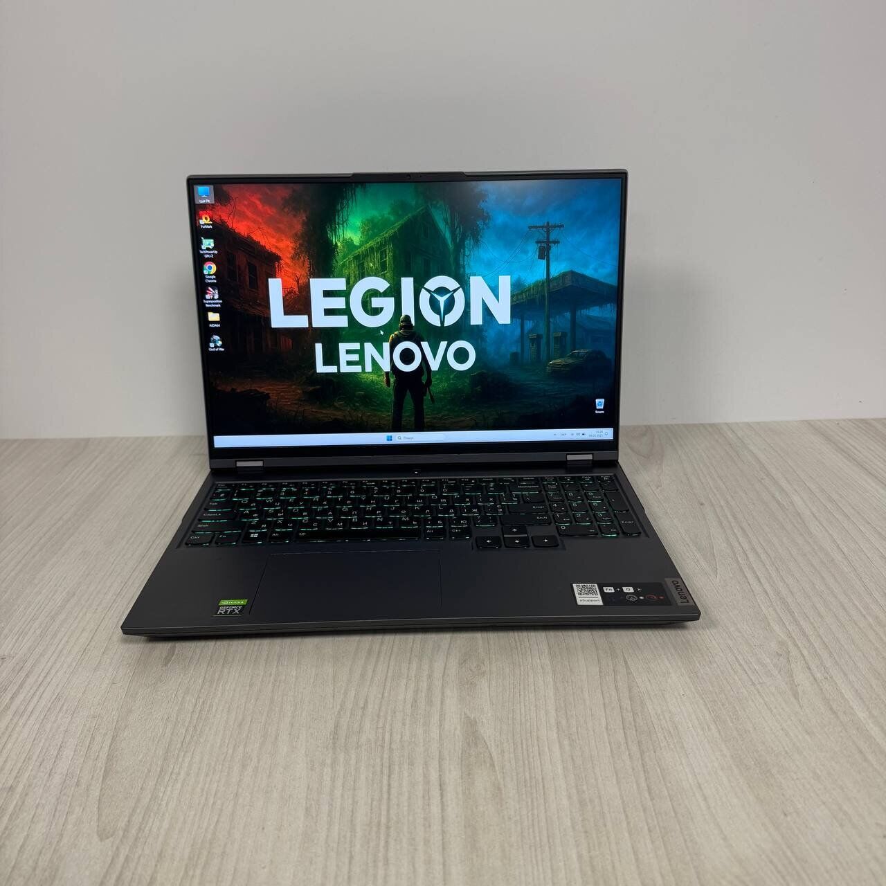 Ігровий ноутбук Б-клас Lenovo Legion 5 Pro 16ITH6H / 16" (2560x1600) IPS / Intel Core i9-11950H (8 (16) ядер по 2.1 - 5.0 GHz) / 16 GB DDR4 / 512 GB SSD NVMe / nVidia GeForce RTX 3070, 8 GB GDDR6, 256-bit / WebCam - Зображення 2