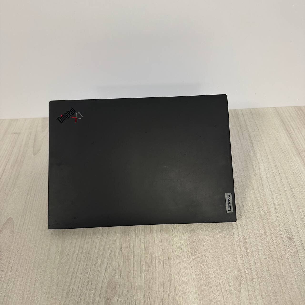 Ультрабук Б-клас Lenovo ThinkPad X1 Carbon Gen 9 / 14" (1920x1200) IPS / Intel Core i7-1165G7 (4 (8) ядра по 2.8 - 4.7 GHz) / 16 GB DDR4 / 512 GB SSD NVMe / Intel Iris Xe Graphics / WebCam - Зображення 3