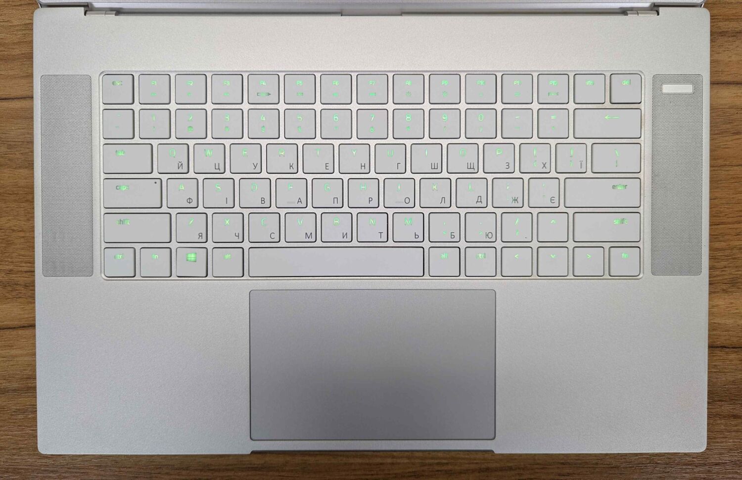 Ігровий ноутбук Razer Blade 15 RZ09 / 15.6" (1920x1080) IPS / Intel Core i7-9750H (6 (12) ядер по 2.6 - 4.5 GHz) / 16 GB DDR4 / 512 GB SSD / nVidia GeForce RTX 2070, 8 GB GDDR6, 256-bit / WebCam / Windows 10 - Зображення 3