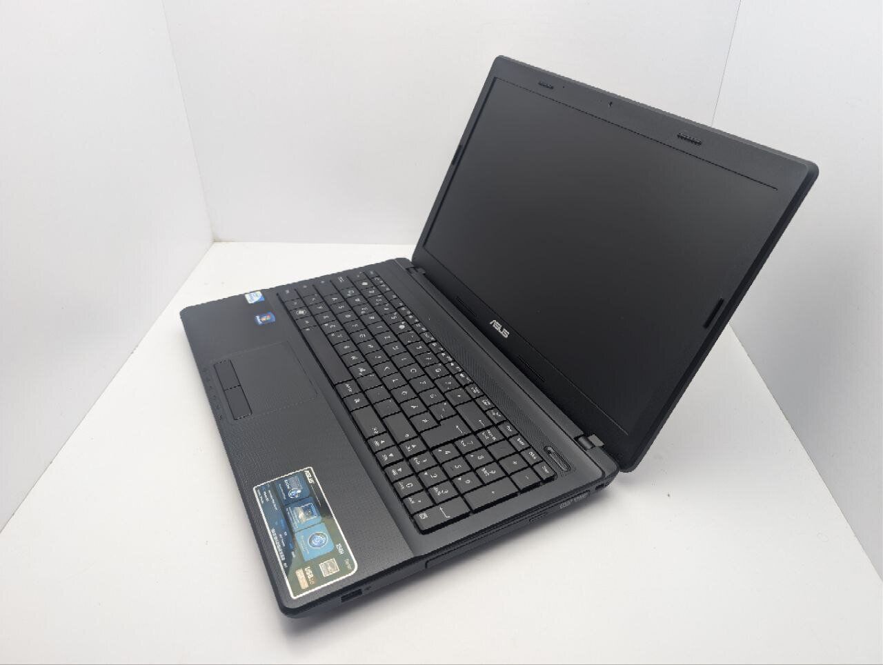 Ноутбук Asus X54H / 15.6" (1366x768) TN / Intel Pentium B950 (2 ядра по 2.1 GHz) / 8 GB DDR3 / 320 GB HDD / Intel HD Graphics / WebCam / DVD-ROM - Зображення 7