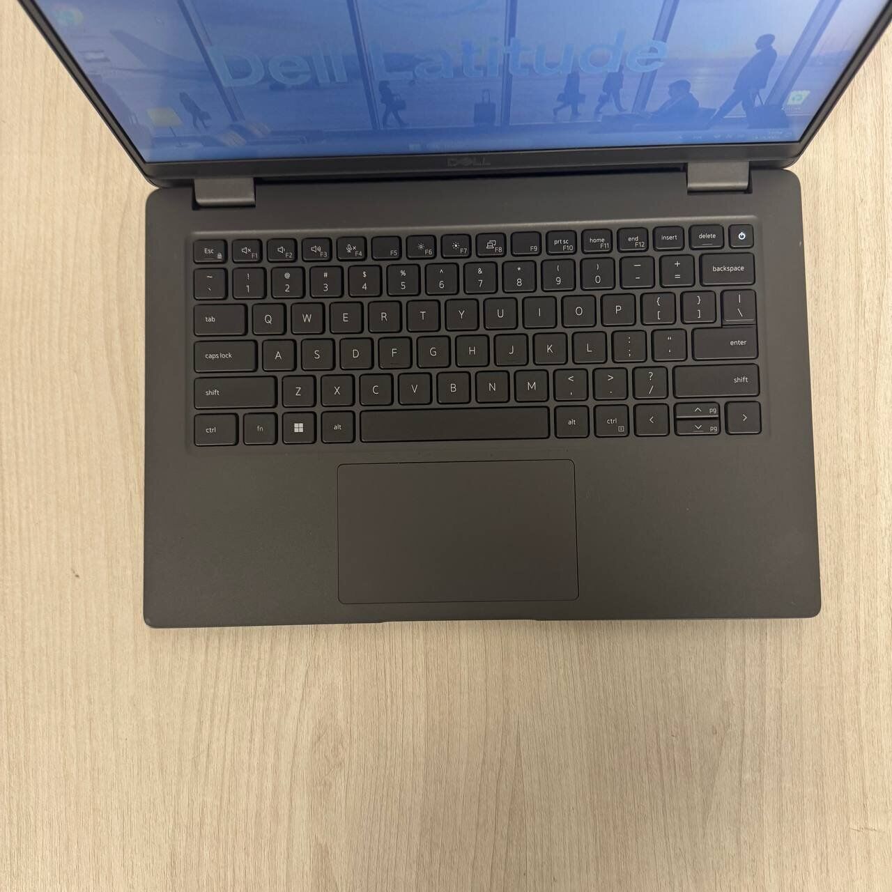 Ультрабук Б-клас Dell Latitude 3440 / 14" (1366x768) TN / Intel Core i3-1215U (6 (8) ядер по 1.2 - 4.4 GHz) / 8 GB DDR4 / 256 GB SSD NVMe / Intel UHD Graphics / WebCam - Зображення 6