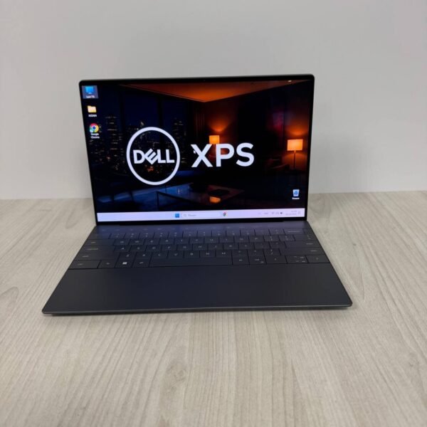 Ультрабук Dell XPS 13 Plus 9320 / 13.4" (3456x2160) OLED Touch / Intel Core i5-1240P (12 (16) ядер по 1.7 - 4.4 GHz) / 16 GB DDR5 / 512 GB SSD NVMe / Intel Iris Xe Graphics / WebCam - Зображення 2