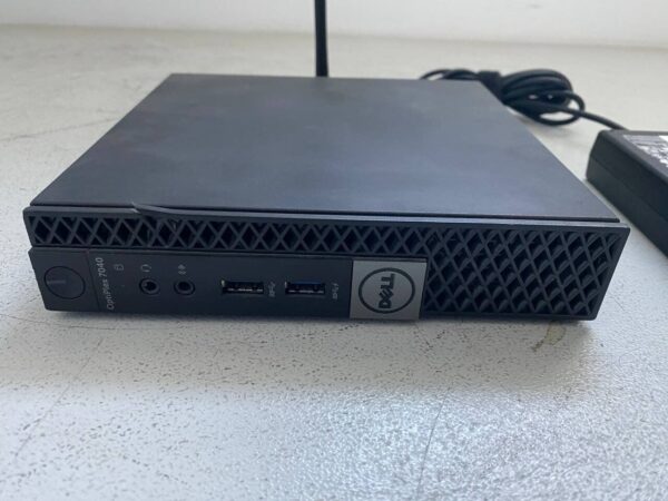 Неттоп Б-клас Dell OptiPlex 7040 USFF / Intel Core i5-6500T (4 ядра по 2.5 - 3.1 GHz) / 8 GB DDR4 / 256 GB SSD / Intel HD Graphics 530 / USB Wi-Fi / Блок живлення - Зображення 2
