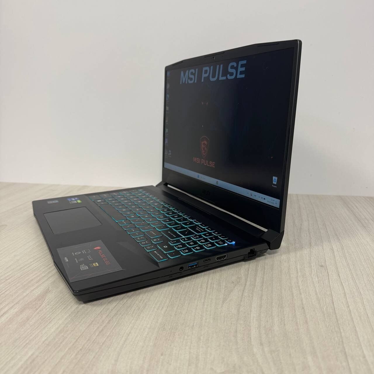 Ігровий ноутбук Б-клас MSI Pulse GL66 12UGKV / 15.6" (1920x1080) IPS / Intel Core i7-12700H (14 (20) ядер по 3.5 - 4.7 GHz) / 16 GB DDR5 / 512 GB SSD NVMe / nVidia GeForce RTX 3070, 8 GB GDDR6, 256-bit / WebCam - Зображення 5