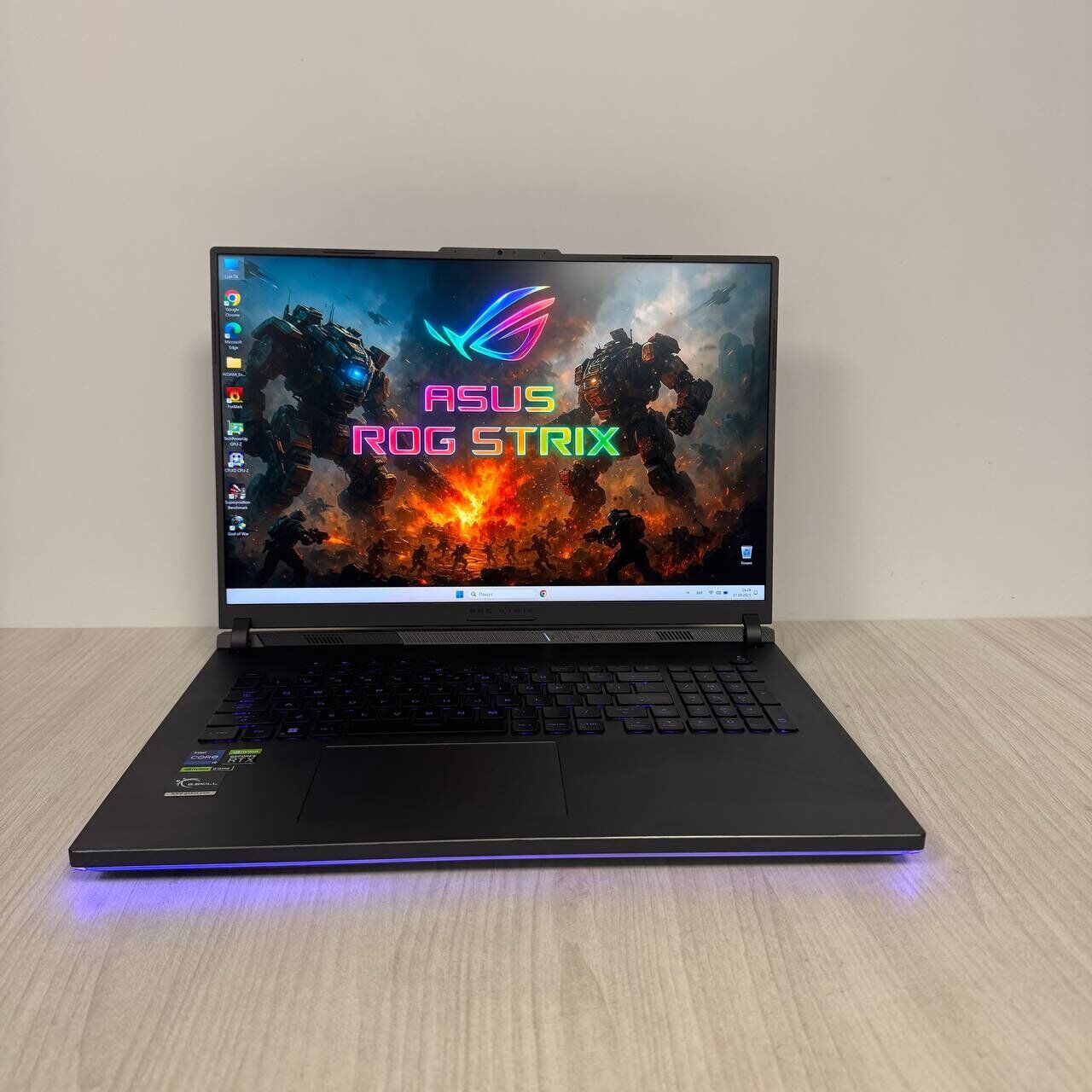 Ігровий ноутбук Б-клас Asus ROG Strix G18 G814JZ / 18" (2560x1600) IPS / Intel Core i9-13980HX (24 (32) ядра по 2.2 - 5.5 GHz) / 32 GB DDR5 / 512 GB SSD NVMe / nVidia GeForce RTX 4080, 12 GB GDDR6, 192-bit / WebCam - Зображення 2