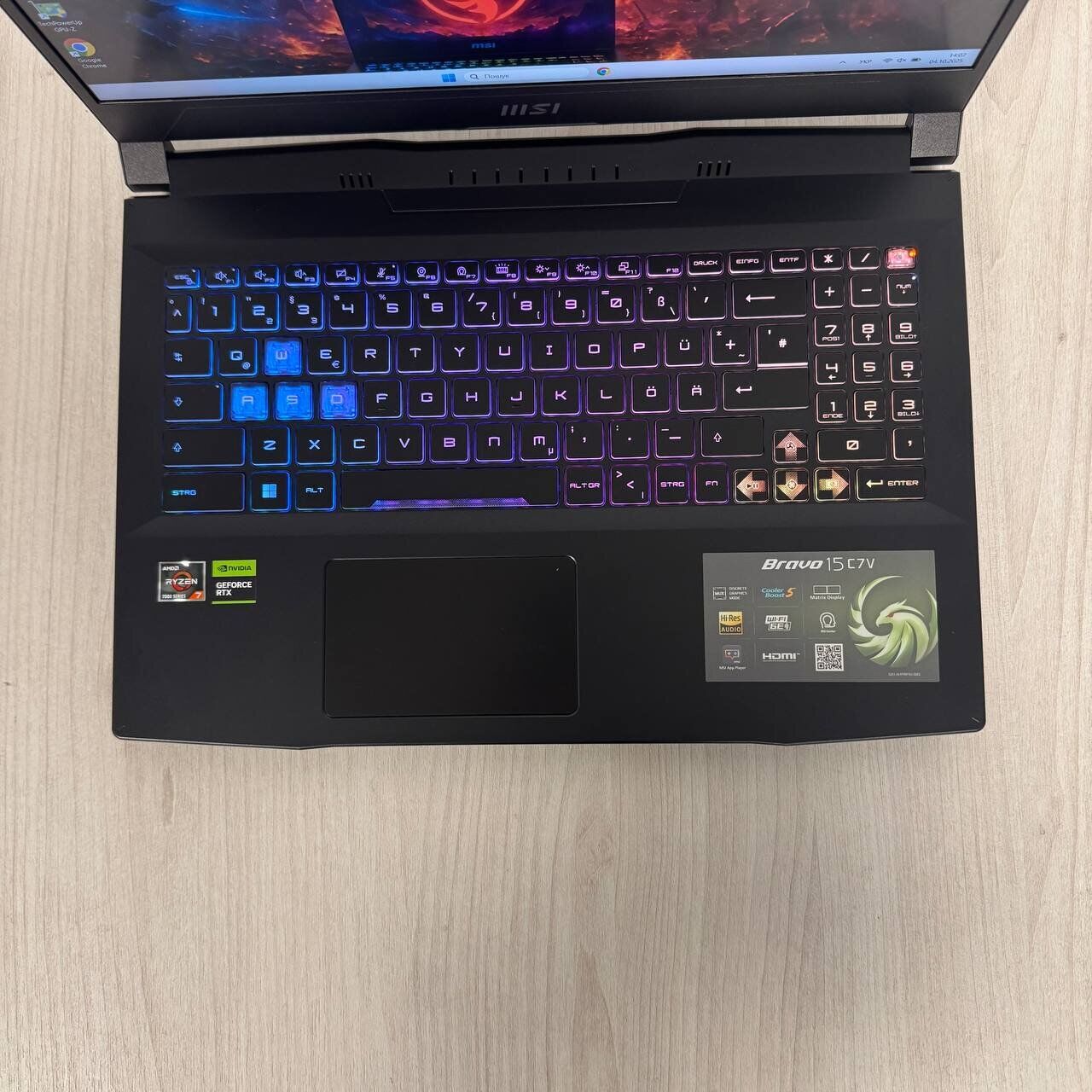 Ігровий ноутбук MSI Bravo 15 C7VFK / 15.6" (1920x1080) IPS / AMD Ryzen 7 7735HS (8 (16) ядер по 3.2 - 4.75 GHz) / 16 GB DDR5 / 512 GB SSD NVMe / nVidia GeForce RTX 4060, 8 GB GDDR6, 128-bit / WebCam - Зображення 7