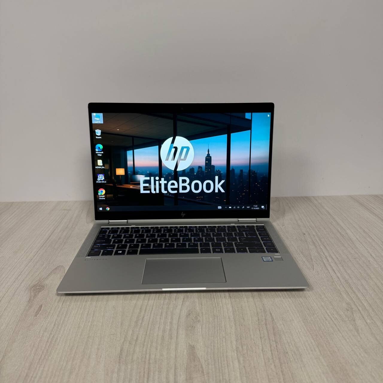 Ультрабук-трансформер HP EliteBook x360 1040 G6 / 14" (1920x1080) IPS Touch / Intel Core i5-8265U (4 (8) ядра по 1.6 - 3.9 GHz) / 16 GB DDR3 / 256 GB SSD M.2 / Intel UHD Graphics / WebCam - Зображення 2