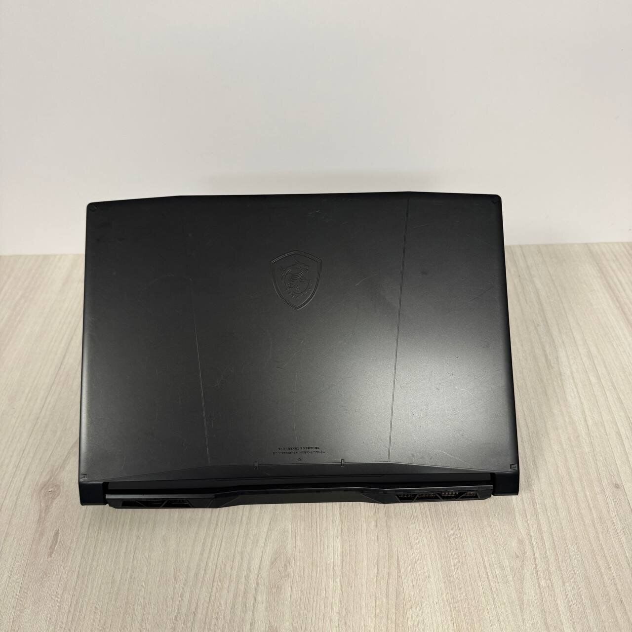 Ігровий ноутбук Б-клас MSI Katana 15 B12VGK / 15.6" (1920x1080) IPS / Intel Core i7-12650H (10 (16) ядер по 3.5 - 4.7 GHz) / 16 GB DDR5 / 1000 GB SSD NVMe / nVidia GeForce RTX 4070, 8 GB GDDR6, 128-bit / WebCam - Зображення 3