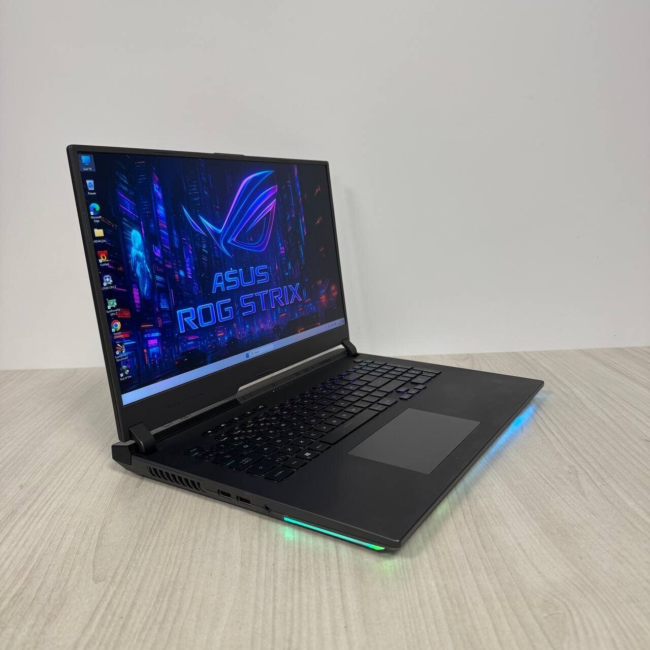 Ігровий ноутбук Б-клас Asus ROG Strix G17 G713QR / 17.3" (1920x1080) IPS / AMD Ryzen 9 5900HX (8 (16) ядер по 3.3 - 4.6 GHz) / 16 GB DDR4 / 512 GB SSD NVMe / nVidia GeForce RTX 3070, 8 GB GDDR6, 256-bit - Зображення 4