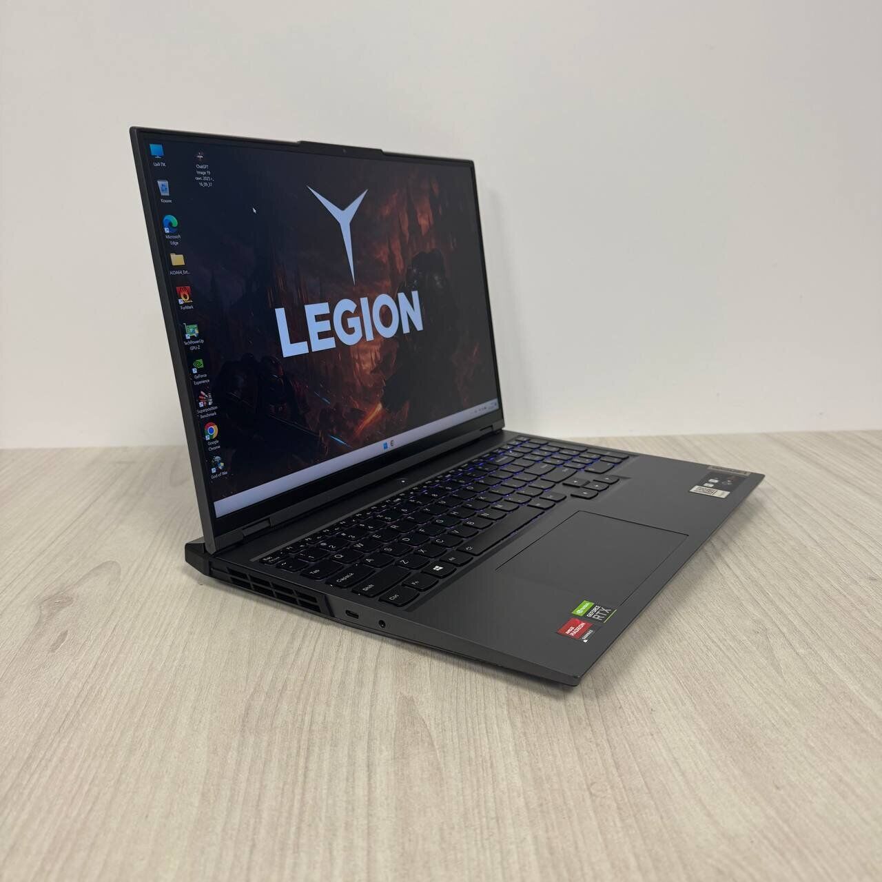Ігровий ноутбук Б-клас Lenovo Legion 5 Pro 16ACH6H / 16" (2560x1600) IPS / AMD Ryzen 9 5900HX (8 (16) ядер по 3.3 - 4.6 GHz) / 16 GB DDR4 / 512 GB SSD NVMe / nVidia GeForce RTX 3070, 8 GB GDDR6, 256-bit / WebCam - Зображення 4