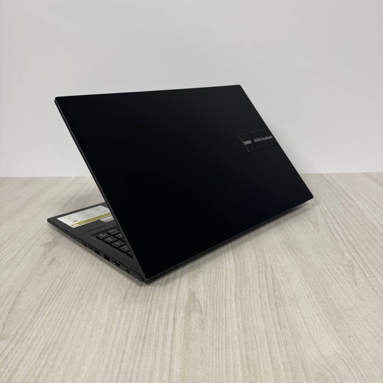 Ультрабук Б-клас Asus VivoBook 16 F1605VA / 16" (1920x1200) IPS / Intel Core i7-1355U (10 (12) ядер по 1.7 - 5.0 GHz) / 16 GB DDR4 / 512 GB SSD NVMe / Intel Iris Xe Graphics / WebCam - Зображення 6