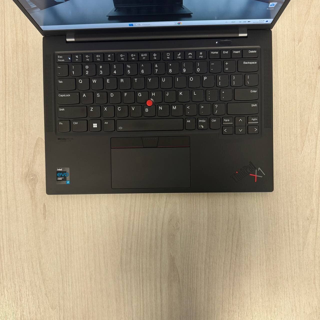 Ультрабук Б-клас Lenovo ThinkPad X1 Carbon Gen 9 / 14" (1920x1200) IPS / Intel Core i7-1165G7 (4 (8) ядра по 2.8 - 4.7 GHz) / 16 GB DDR4 / 512 GB SSD NVMe / Intel Iris Xe Graphics / WebCam - Зображення 7