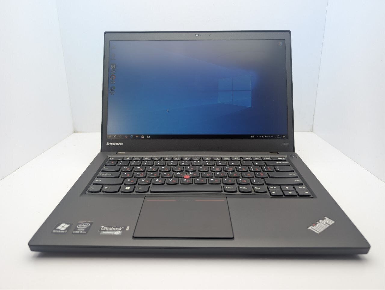 Ноутбук Lenovo ThinkPad T440s / 14" (1600x900) TN / Intel Core i5-4300U (2 (4) ядра по 1.9 - 2.9 GHz) / 8 GB DDR3 / 256 GB SSD / Intel HD Graphics 4400 / WebCam - Зображення 2