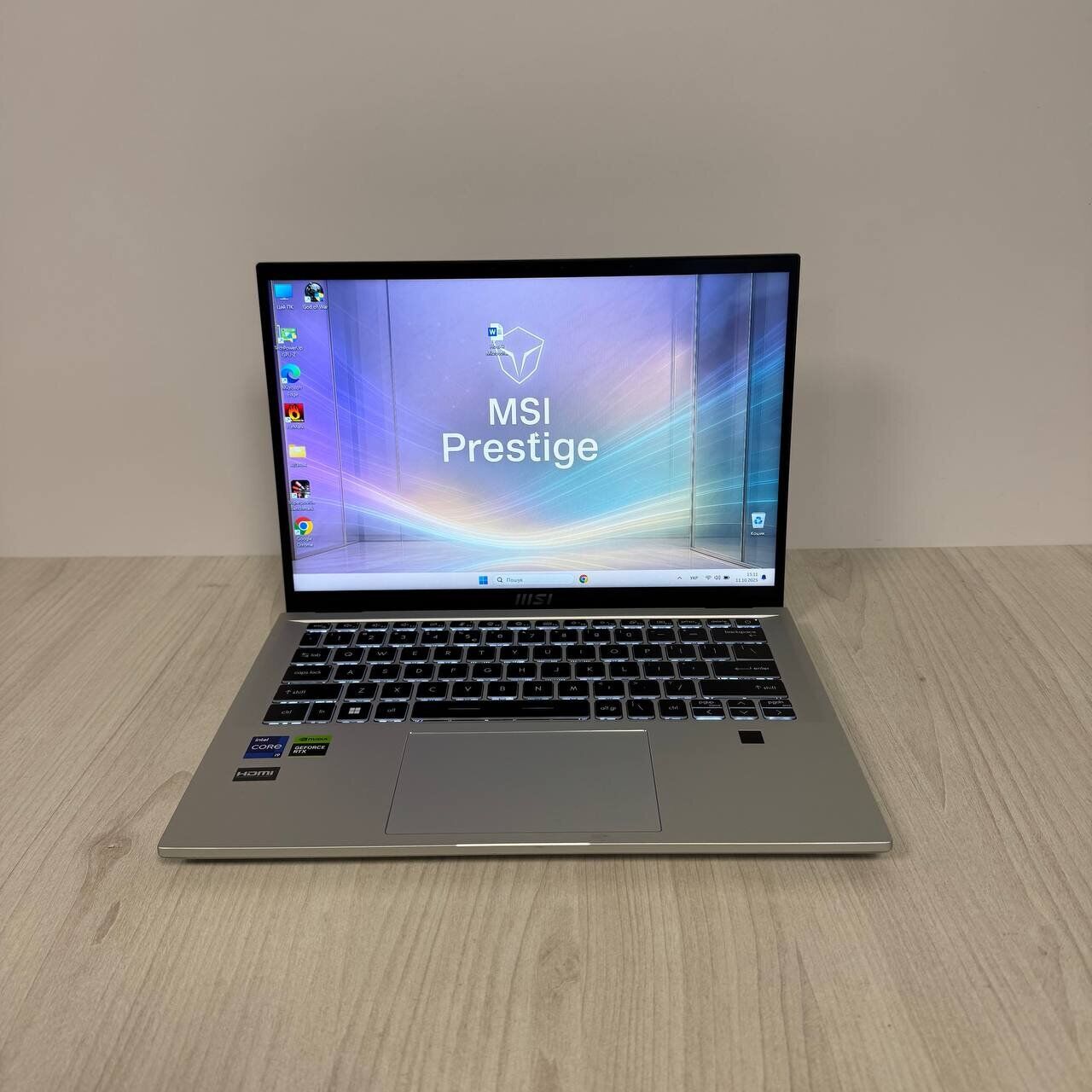 Ігровий ультрабук MSI Prestige 14 H B13UCX / 14" (1920x1200) IPS / Intel Core i9-13900H (14 (20) ядер по 2.6 - 5.4 GHz) / 32 GB DDR5 / 512 GB SSD NVMe / nVidia GeForce RTX 2050, 4 GB GDDR6, 64-bit / WebCam - Зображення 2