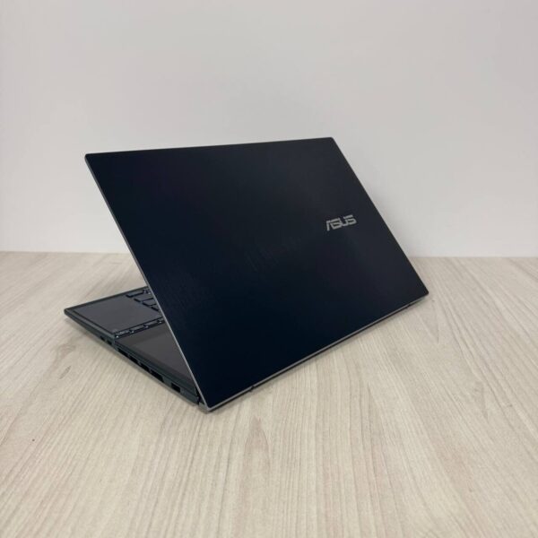 Ігровий ноутбук Asus ZenBook Pro Duo UX582HS / 15.6" (3840x2160) OLED / Intel Core i9-11900H (8 (16) ядер по 2.1 - 4.9 GHz) / 32 GB DDR4 / 1000 GB SSD NVMe / nVidia GeForce RTX 3080, 8 GB GDDR6, 256-bit / WebCam - Зображення 6