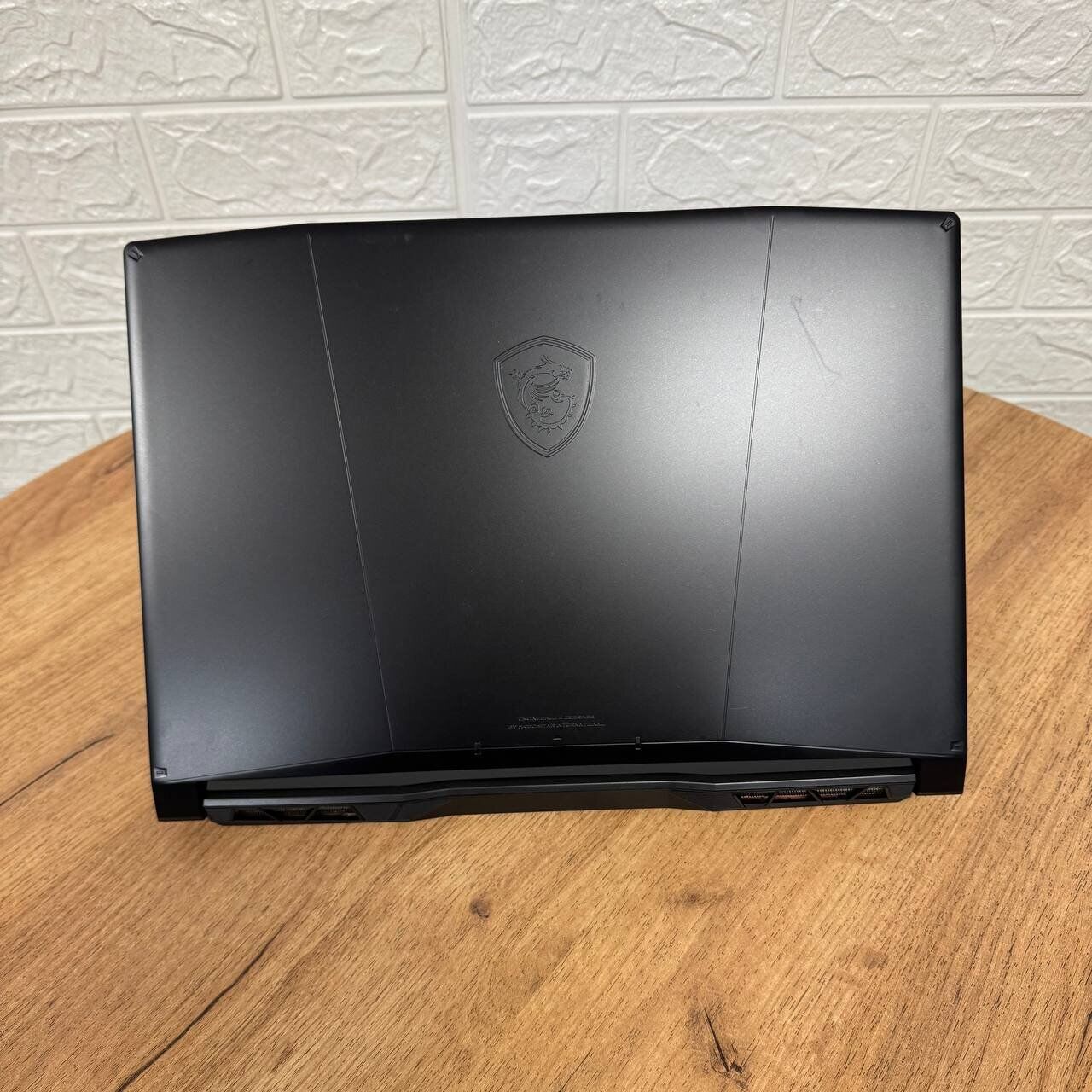 Ігровий ноутбук Б-клас MSI Katana 15 B13VEK / 15.6" (1920x1080) IPS / Intel Core i7-13620H (10 (16) ядра по 3.6 - 4.9 GHz) / 16 GB DDR5 / 512 GB SSD / nVidia GeForce RTX 4050, 6 GB GDDR6, 96-bit / WebCam - Зображення 3