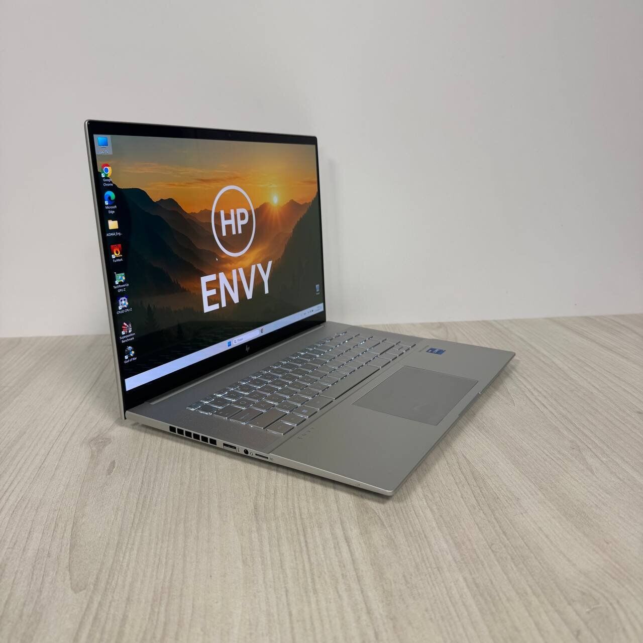 Ігровий ноутбук Б-клас HP Envy 16-h0020ca / 16" (3840x2400) IPS Touch / Intel Core i7-12700H (14 (20) ядер по 3.5 - 4.7 GHz) / 32 GB DDR5 / 1000 GB SSD NVMe / nVidia GeForce RTX 3060, 6 GB GDDR6, 192-bit / WebCam - Зображення 4