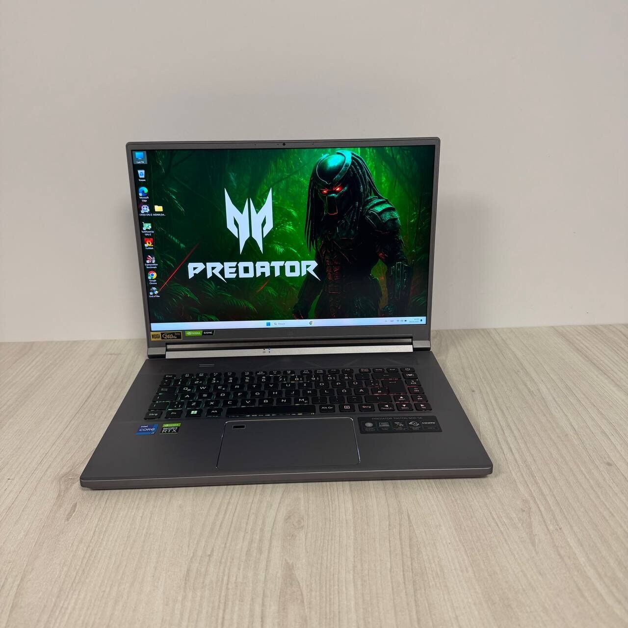 Ігровий ноутбук Acer Predator Triton 500 SE PT516-52s / 16" (2560x1600) IPS / Intel Core i7-12700H (14 (20) ядер по 2.3 - 4.7 GHz) / 16 GB DDR5 / 1000 GB SSD NVMe / nVidia GeForce RTX 3070 Ti, 8 GB GDDR6, 256-bit / WebCam - Зображення 2