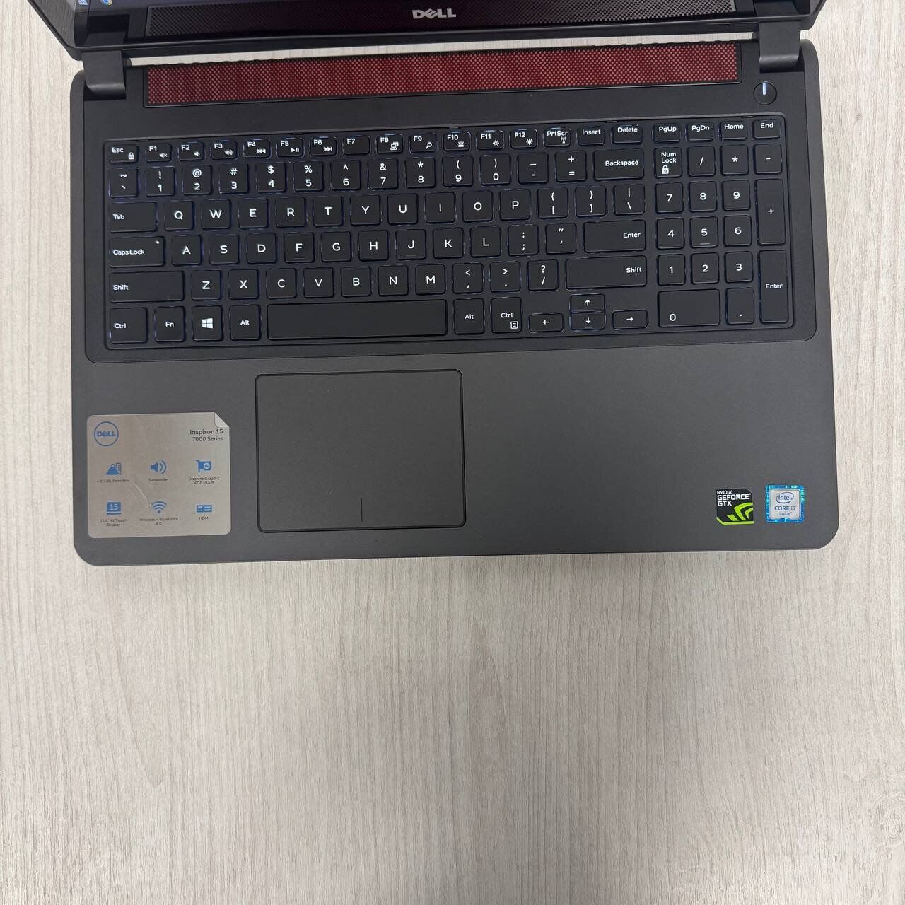 Ігровий ноутбук Dell Inspiron 15 7559 / 15.6" (1920x1080) IPS / Intel Core i7-6700HQ (4 (8) ядра по 2.6 - 3.5 GHz) / 16 GB DDR3 / 256 GB SSD M.2 / nVidia GeForce GTX 960M, 4 GB GDDR5, 128-bit / WebCam - Зображення 7
