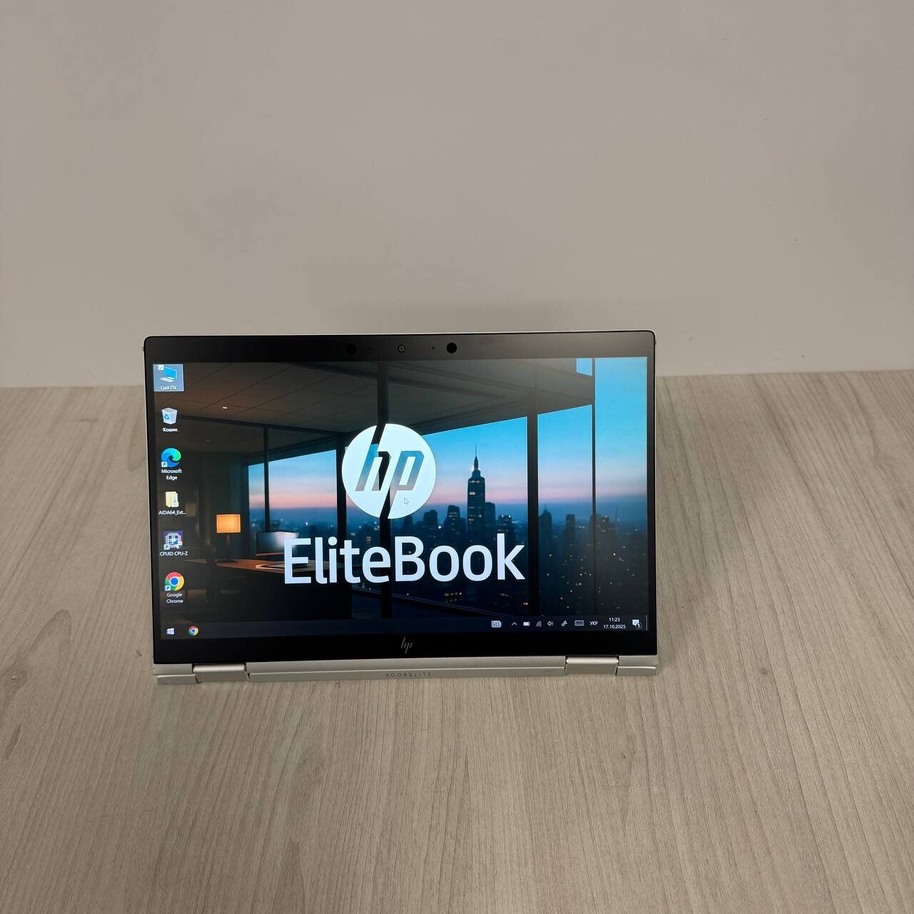Ультрабук-трансформер HP EliteBook x360 1040 G6 / 14" (1920x1080) IPS Touch / Intel Core i5-8265U (4 (8) ядра по 1.6 - 3.9 GHz) / 16 GB DDR3 / 256 GB SSD M.2 / Intel UHD Graphics / WebCam - Зображення 6