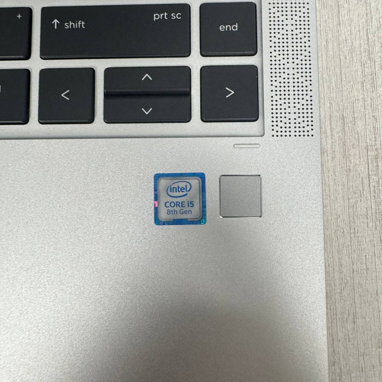 Ультрабук-трансформер HP EliteBook x360 1040 G6 / 14" (1920x1080) IPS Touch / Intel Core i5-8265U (4 (8) ядра по 1.6 - 3.9 GHz) / 16 GB DDR3 / 256 GB SSD M.2 / Intel UHD Graphics / WebCam - Зображення 10