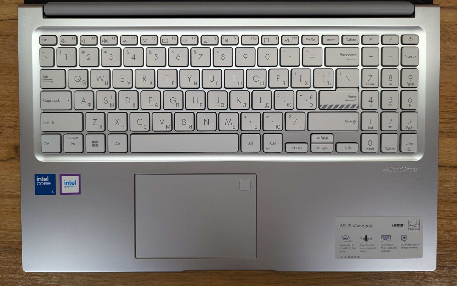 Ноутбук Asus VivoBook F1504V / 15.6" (1920x1080) IPS / Intel Core 5-120U (10 (12) ядер по 1.4 - 5.0 GHz) / 16 GB DDR4 / 500 GB SSD / Intel Graphics / WebCam / TouchID / Windows 11 - Зображення 3