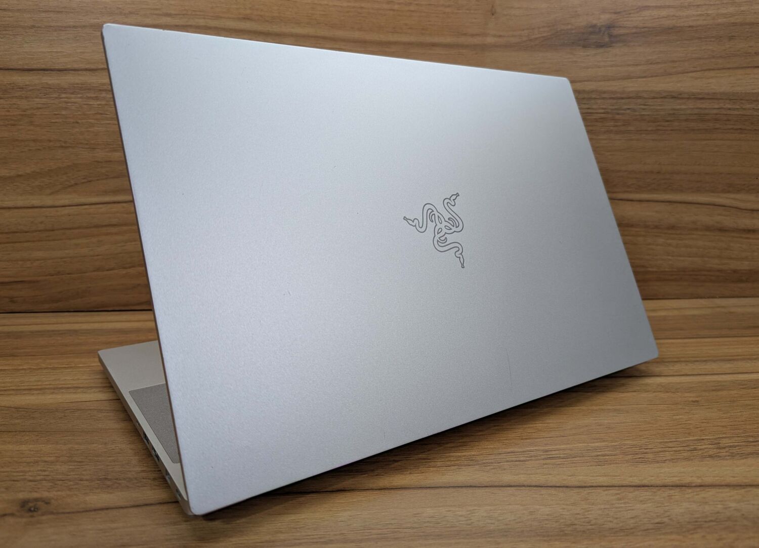 Ігровий ноутбук Razer Blade 15 RZ09 / 15.6" (1920x1080) IPS / Intel Core i7-9750H (6 (12) ядер по 2.6 - 4.5 GHz) / 16 GB DDR4 / 512 GB SSD / nVidia GeForce RTX 2070, 8 GB GDDR6, 256-bit / WebCam / Windows 10 - Зображення 7