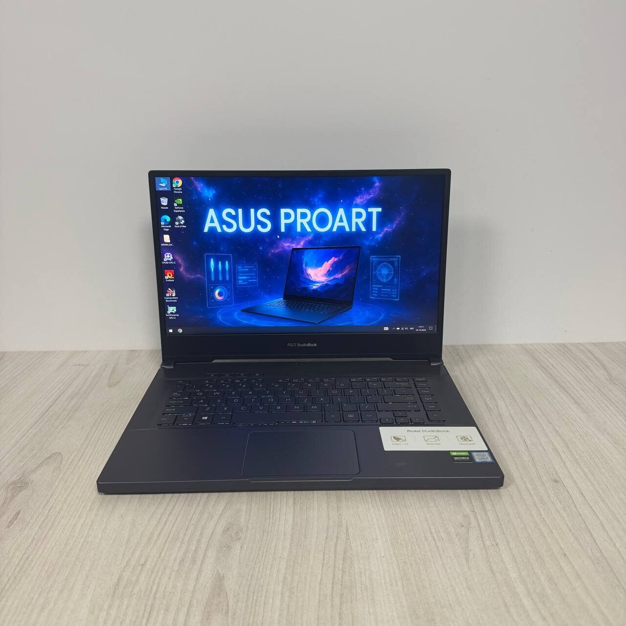 Ігровий ноутбук Asus ProArt StudioBook 15 H500GVA / 15.6" (3840x2160) IPS / Intel Core i7-9750H (6 (12) ядер по 2.6 - 4.5 GHz) / 16 GB DDR4 / 512 GB SSD NVMe / nVidia GeForce RTX 2060, 6 GB GDDR6, 192-bit - Зображення 2