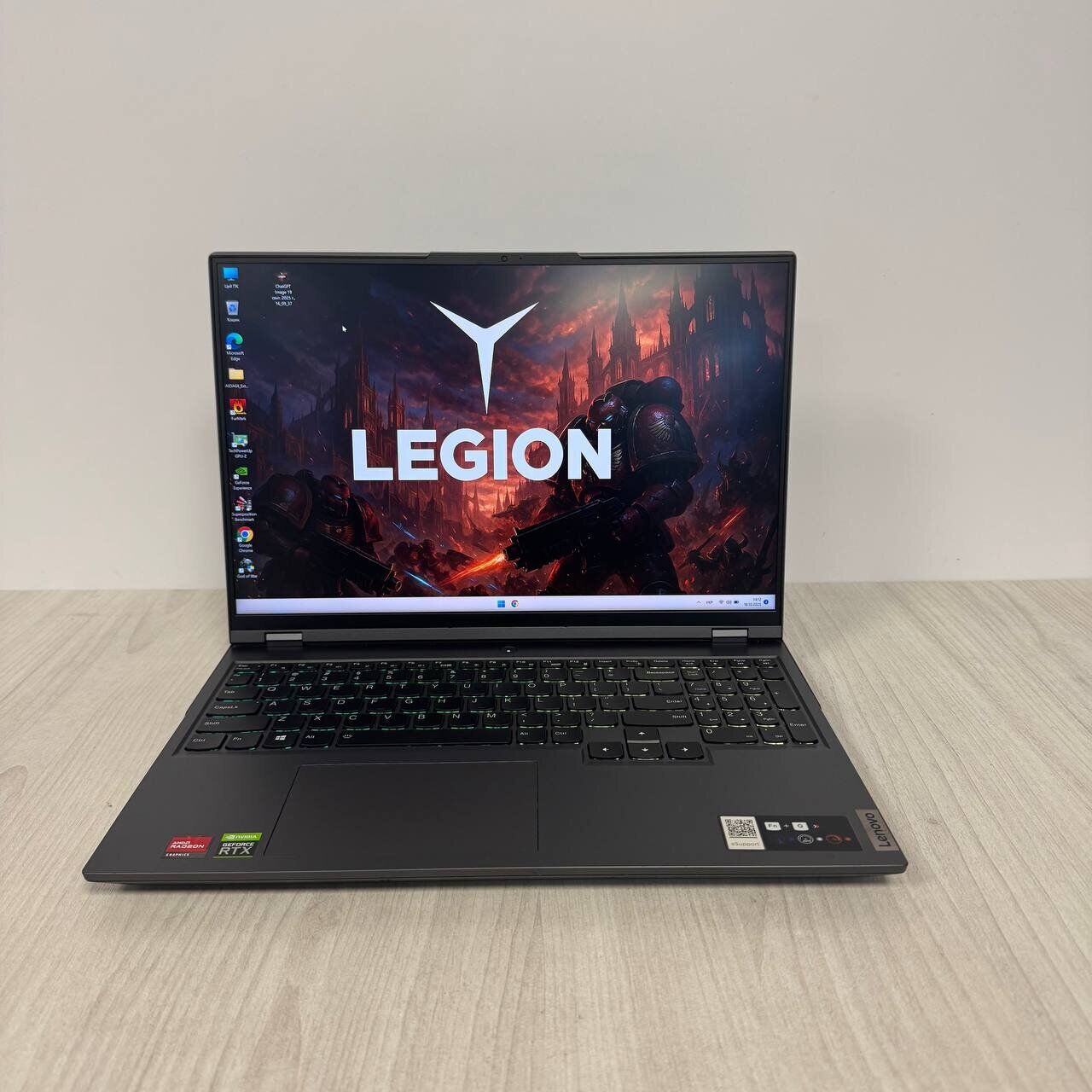 Ігровий ноутбук Б-клас Lenovo Legion 5 Pro 16ACH6H / 16" (2560x1600) IPS / AMD Ryzen 9 5900HX (8 (16) ядер по 3.3 - 4.6 GHz) / 16 GB DDR4 / 512 GB SSD NVMe / nVidia GeForce RTX 3070, 8 GB GDDR6, 256-bit / WebCam - Зображення 2