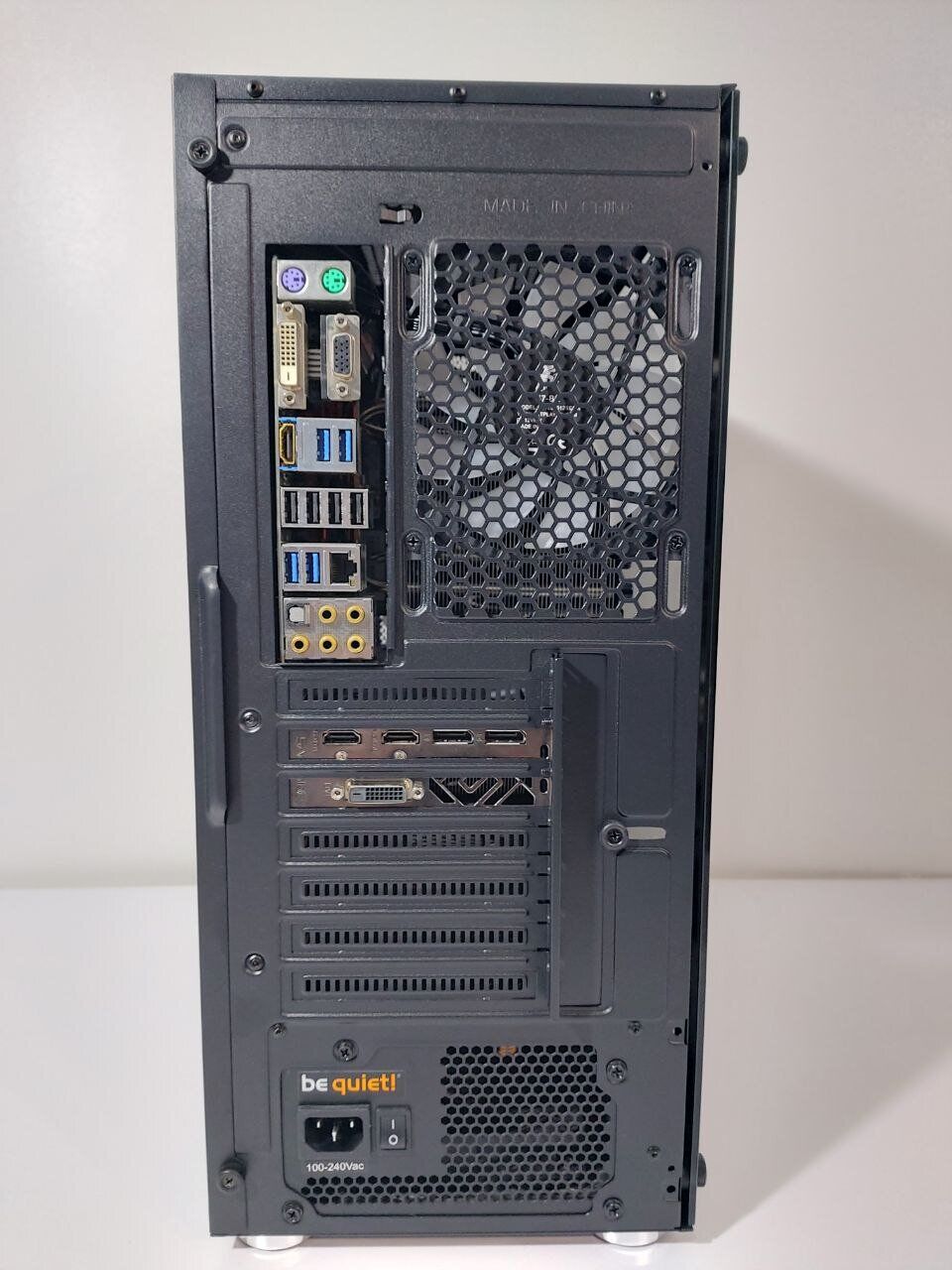 Комп'ютер 1stPlayer XF Fire Base Tower / Intel Core i7-4790 (4 (8) ядер по 3.6 - 4.0 GHz) / 28 GB DDR3 / 128 GB SSD + 512 GB SSD + 1000 GB HDD / AMD Radeon RX 580, 8 GB GDDR5, 256-bit / 400W - Зображення 6