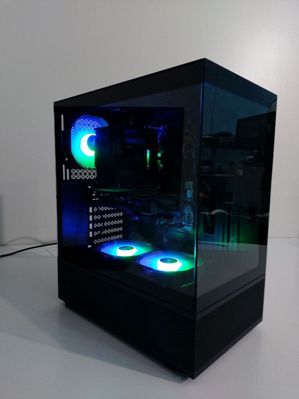 Комп'ютер 1stPlayer Mi7-A Tower / Intel Core i7-4790 (4 (8) ядра по 3.6 - 4.0 GHz) / 24 GB DDR3 / 512 GB SSD + 500 GB HDD / nVidia GeForce GTX 1650, 4 GB GDDR6, 128-bit / 500W - Зображення 2