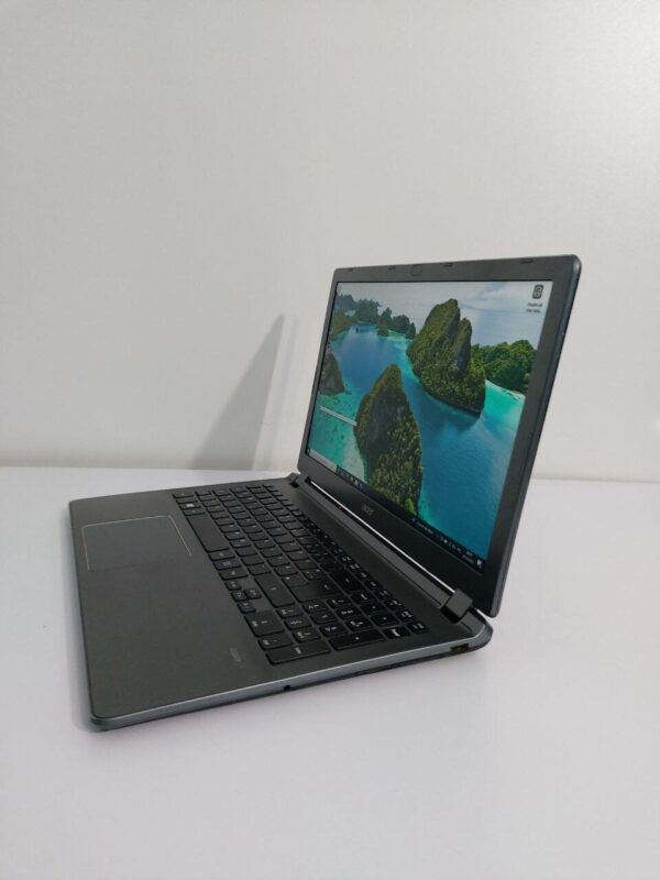 Ноутбук Acer Aspire V5-573G / 15.6" (1920x1080) TN / Intel Core i5-4210U (2 (4) ядра по 1.7 - 2.7 GHz) / 12 GB DDR3 / 512 GB SSD / nVidia GeForce GTX 850M, 2 GB GDDR3, 128-bit / WebCam - Зображення 5
