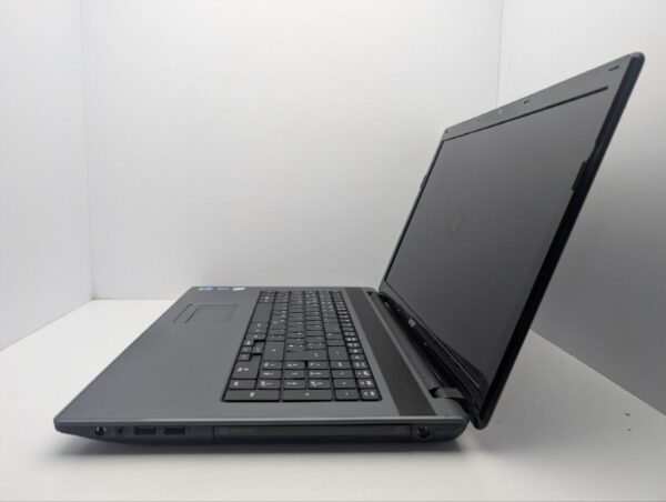 Ноутбук Acer Aspire 7739Z / 17.3" (1600x900) TN / Intel Core i3-380M (2 (4) ядра по 2.5 GHz) / 6 GB DDR3 / 500 GB HDD / Intel Graphics / WebCam / DVD-ROM - Зображення 4